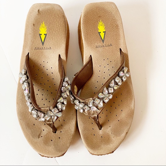 Fun metallic rhinestone sandal - Picture 2 of 6